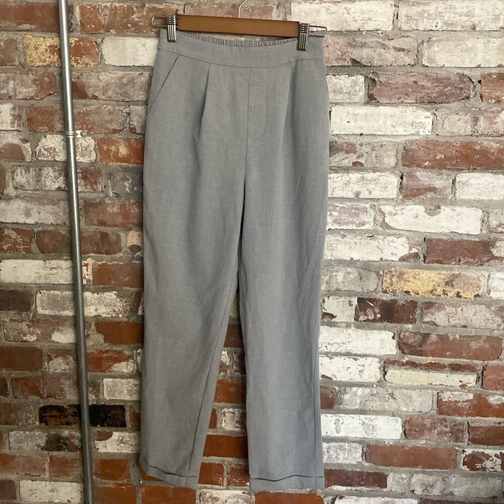 Forever 21 Gray Cuffed Dress Pants Size XS